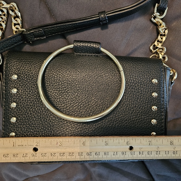 Cute guess faux leather crossbody - Picture 4 of 4